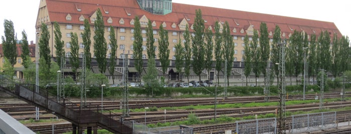 Hauptzollamt München - FKS is one of Behörden/Polizei.