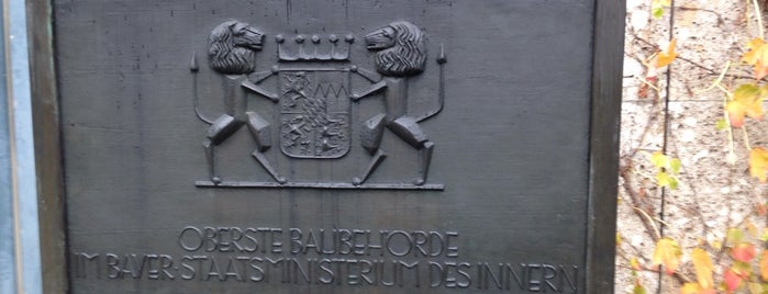 Oberste Baubehörde (OBB) is one of Behörden/Polizei.