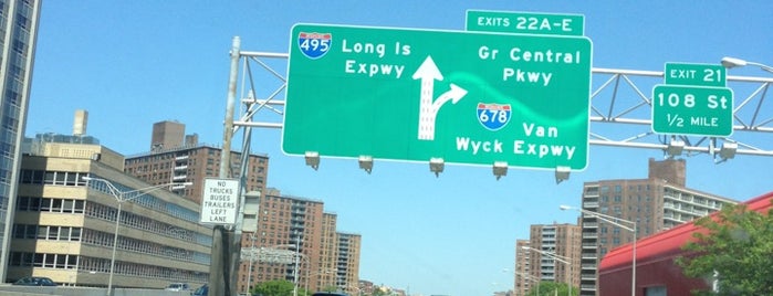 Long Island Expressway at Exit 18 is one of New York City area highways and crossings.