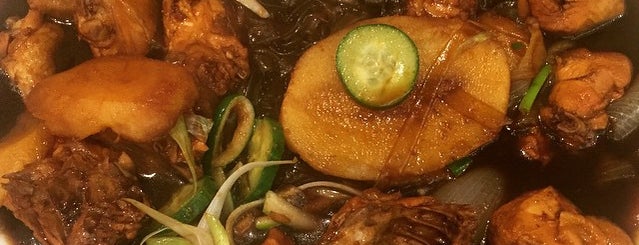 봉추(鳳雛)찜닭 is one of 봉추(鳳雛)찜닭.