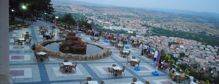 Tepe Cafe & Restaurant is one of Zeynep'in Beğendiği Mekanlar.