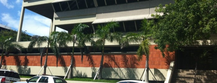 Miami Police Department is one of Lugares favoritos de Shawn.