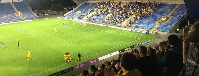 East Stand: Kassam Stadium is one of Lugares favoritos de Carl.