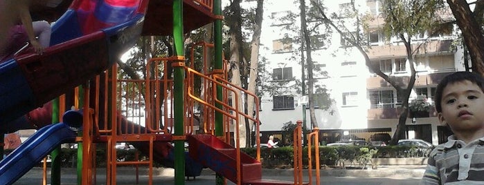 Parque/Jardín Morelos Escandón is one of Michel 님이 저장한 장소.