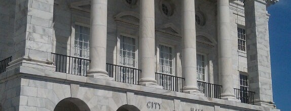 Biloxi City Hall is one of สถานที่ที่ Lizzie ถูกใจ.