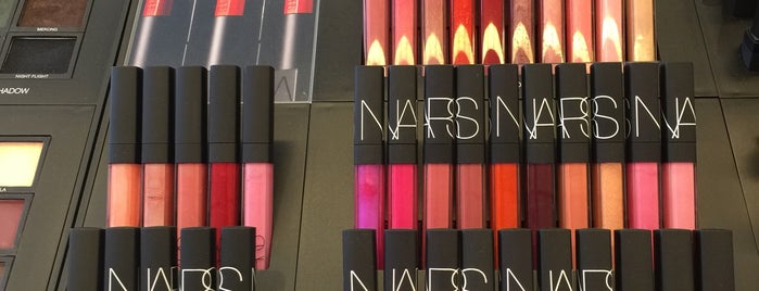NARS Fillmore is one of Pacific Heights.
