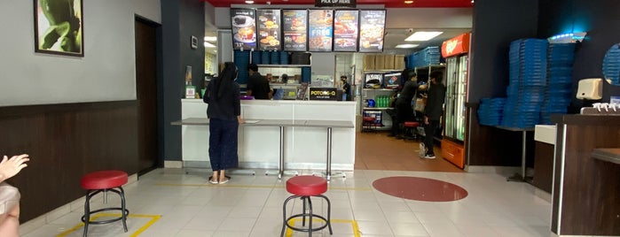 Domino's Pizza is one of Makan @ Shah Alam/Klang #2.
