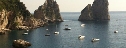 Isola di Capri is one of gorgeous places.