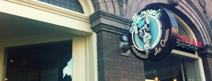 Molly Moon's Homemade Ice Cream is one of ~*Seattle*~.