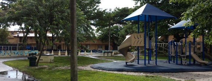 Town Park is one of Overtown.