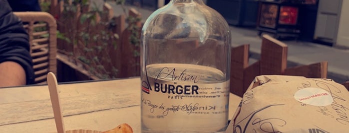 L’Artisan du Burger is one of Paris burgers.