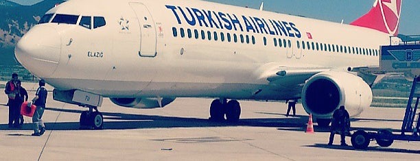 Isparta Süleyman Demirel Havalimanı (ISE) is one of Gittiğim Yerler2.