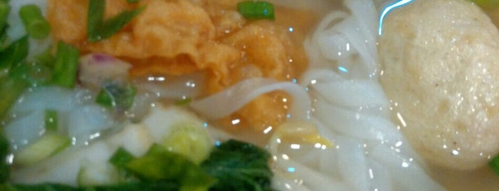 Uncle Duck Fishball Noodle (得哥) is one of 半山芭 (Pudu).