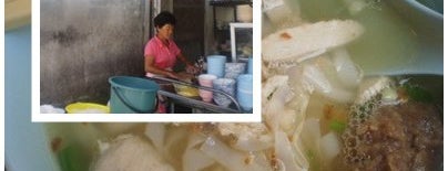 Fook Cheow's Koay Teow Th'ng 福钊茶室 粿條湯 is one of MARKET / FOOD TRUCK / FOOD COURT / KOPIDIAM.