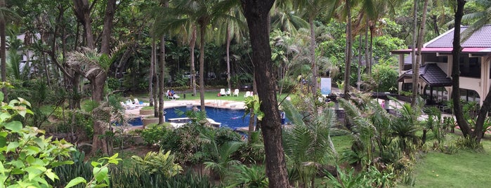 Montemar Poolside is one of สถานที่ที่ Bang ถูกใจ.