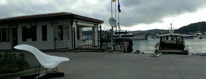 Bebek İskelesi is one of Tempat yang Disukai Pelin.