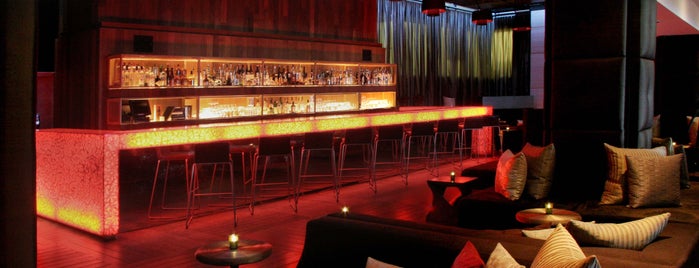 Plateau Lounge is one of Best Bars in Montreal.