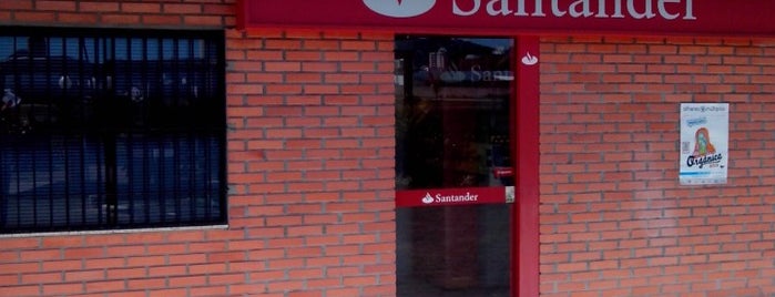 Banco Santander is one of Bancos.