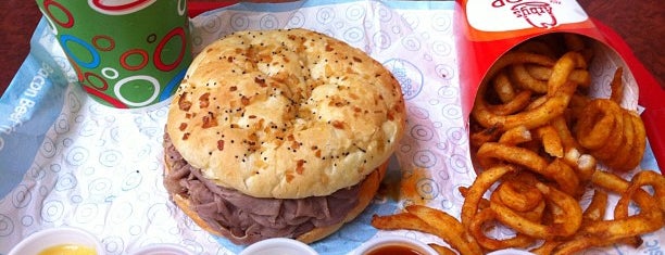 Arby's is one of Jimさんのお気に入りスポット.