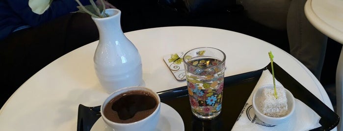 Cafe Crocus is one of Emre : понравившиеся места.
