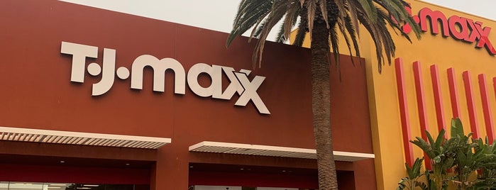 T.J. Maxx is one of 私の Favorite リスト（Shops）.