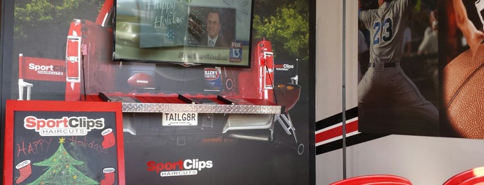 Sport Clips Haircuts is one of Locais curtidos por mark.