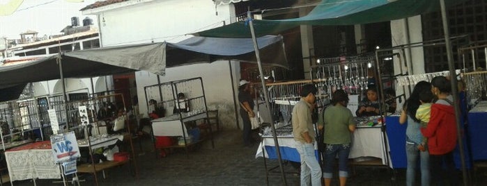 Tianguis de Plata Sabatino is one of Alejandro’s Liked Places.