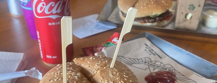BurgerFuel is one of ✨ : понравившиеся места.