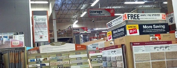 The Home Depot is one of Lugares favoritos de Todd.