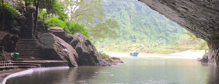 Động Phong Nha (Phong Nha Cave) is one of Vietnam (Da Nang) 2018.