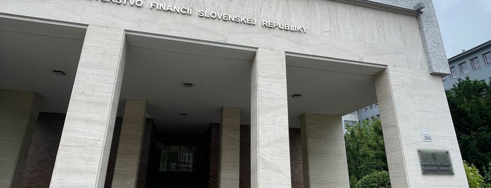 Ministerstvo financií Slovenskej republiky is one of Urady.