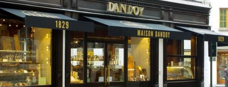 Maison Dandoy - Tearoom & Waffle is one of Favoris.