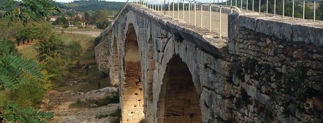 Le Pont Julien is one of Trips / Vaucluse, France.