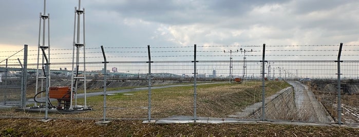福岡空港 E12誘導路 is one of 福岡空港 (Fukuoka Airport - FUK/RJFF).