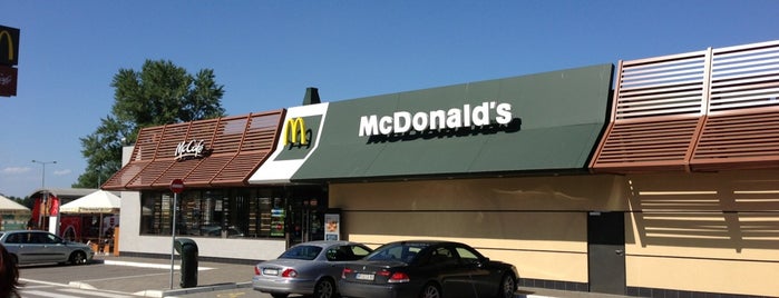McDonald's is one of Orte, die Ivan gefallen.