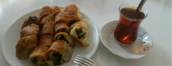 Karaköy Börekçisi is one of Locais curtidos por K G.
