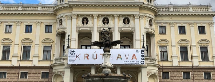 Historická budova SND | Historical Building of Slovak National Theatre is one of สถานที่ที่ Ruslan ถูกใจ.