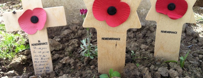 Tyne Cot Cemetery is one of Done 1.