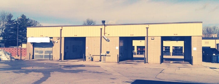 Scott AFB Car Wash is one of Lugares guardados de Chai.