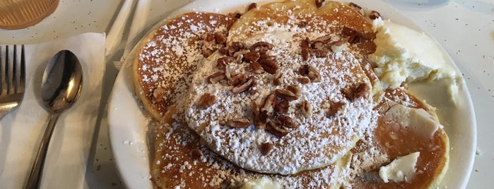 Pancake Pantry is one of A Weekend Away in Nashville.
