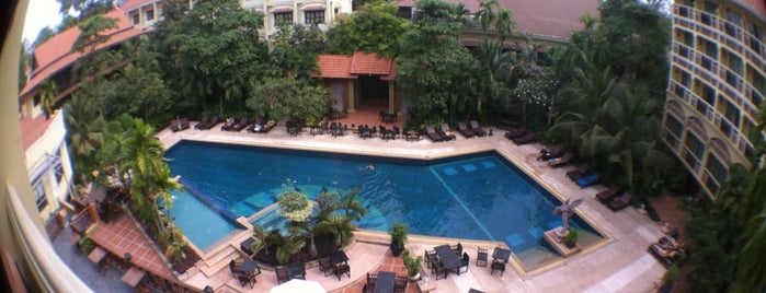 Prince D' Angkor Hotel & Spa Siem Reap is one of สถานที่ที่ Camila B ถูกใจ.