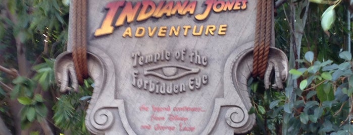 Indiana Jones Adventure is one of Lieux qui ont plu à Ronnie J.