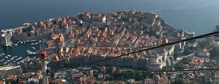 Dubrovnik Cable Car - Top (Bosanka) Station is one of Posti che sono piaciuti a Franklin.