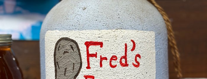 Fred's Famous Peanuts is one of Georgia.