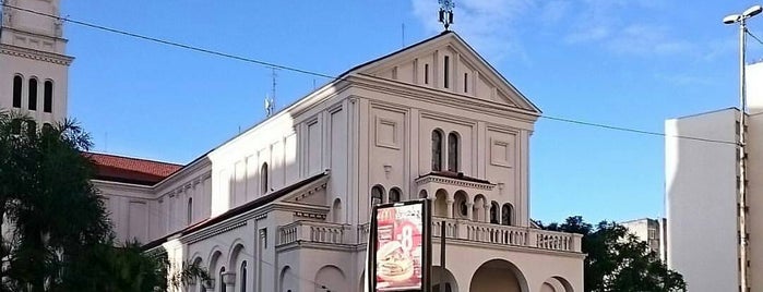 Largo Padre Péricles is one of Caminhos feitos.