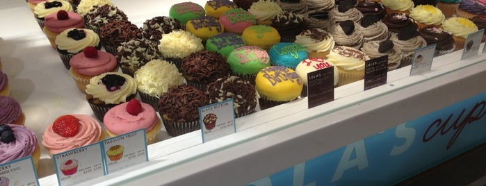 LOLA's Cupcake & Coffee Bar is one of London Food.