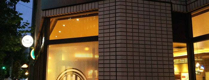 TULLY'S COFFEE 虎ノ門桜田通り店 is one of タリーズ（東京都）.