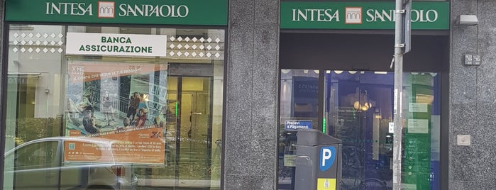 Intesa Sanpaolo is one of Gi@n C.さんのお気に入りスポット.