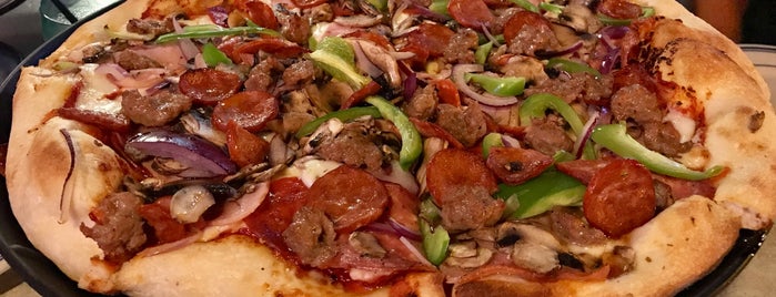 Michael's Pizza is one of The 15 Best Places for Bread in Modesto.