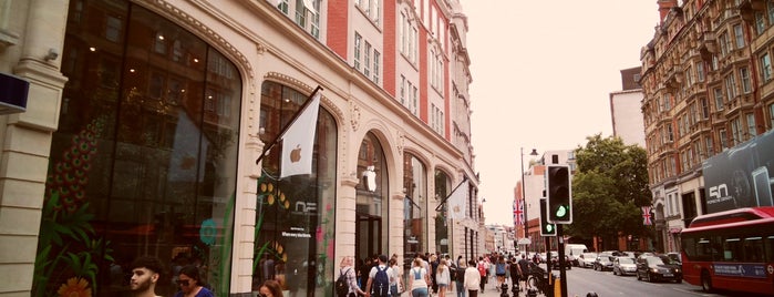 Apple Brompton Road is one of London Places To Visit.
